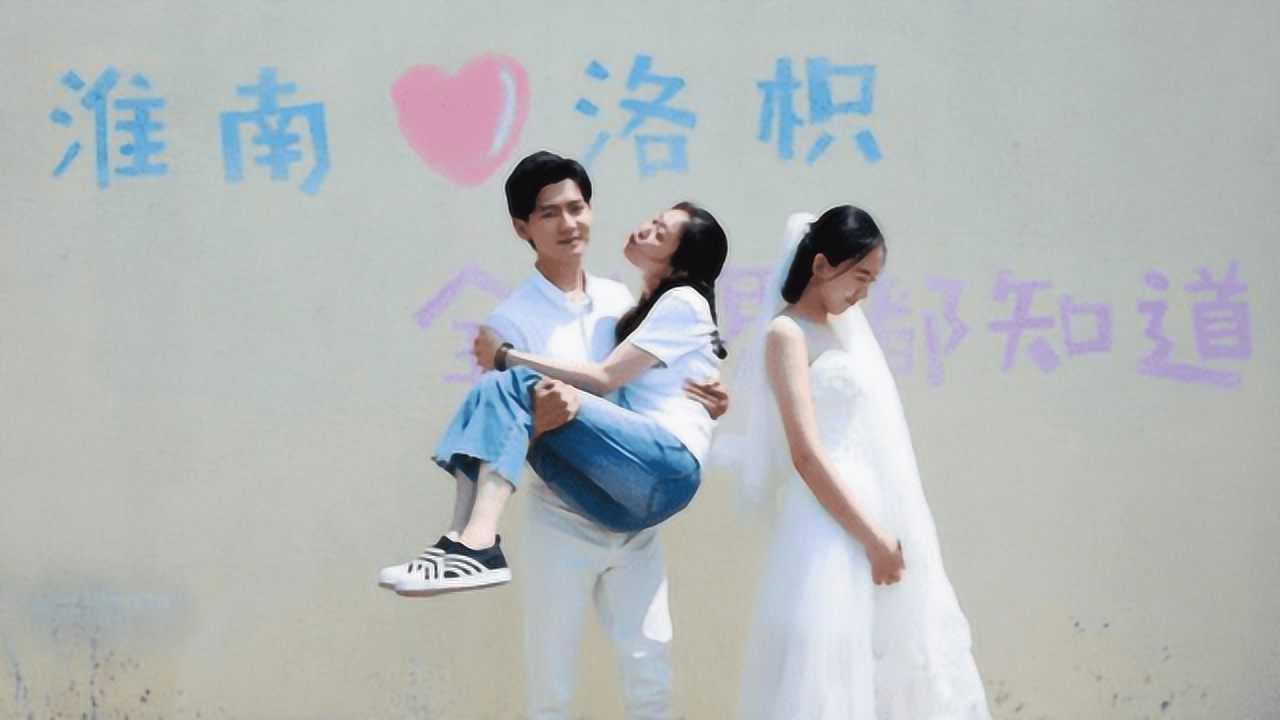 excel表格菜单栏资料选项在哪里啊？